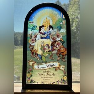 WD SNOW WHITE & THE SEVEN DWARFS 60th ANNIVERSARY 12”H x 7”W FAUX STAINED GLASS